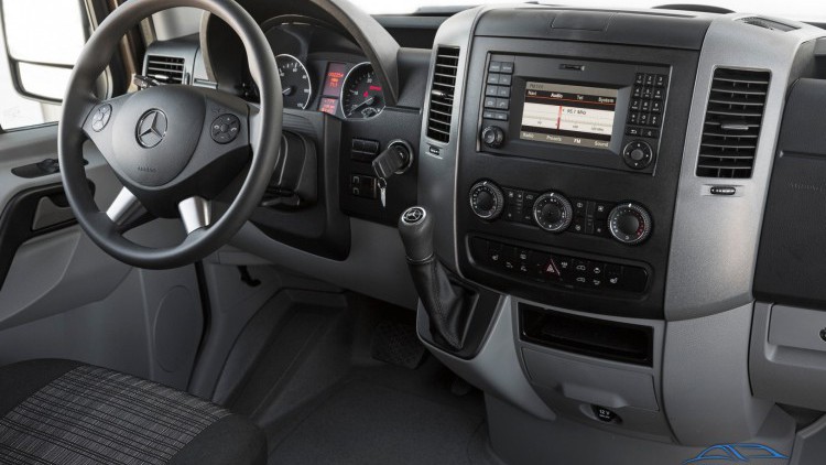 Mercedes-Benz Sprinter 210 DCI